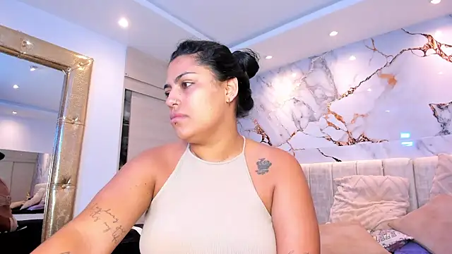 kiana cream online show from 03-02-26, 11:17