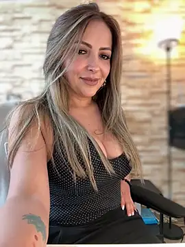  Abril-Office1 online show from 02-16-26, 03:30