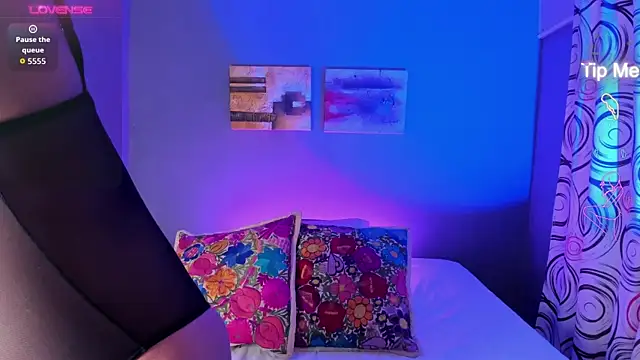 IsabellaSpencer online show from 10-23-25, 10:08