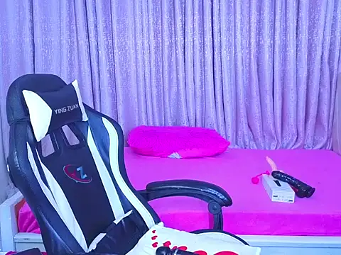 Pretty-shally online show from 04-14-26, 12:16