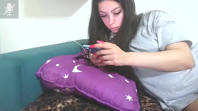 LovelyJulliette online show from 04-21-26, 03:39