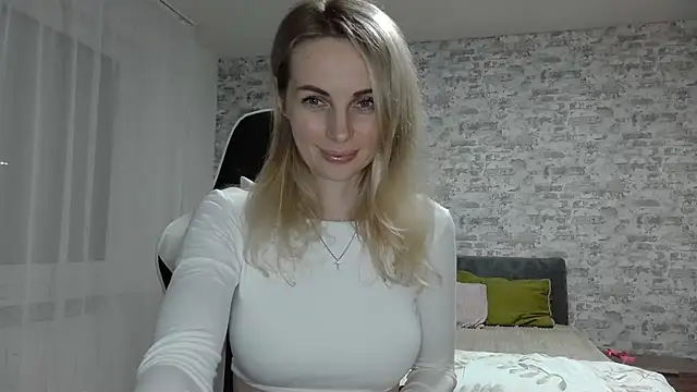 Snapshot of AlissonBia chatting on 06-06-26, 08:57 AlissonBia online show from 06-06-26, 08:57