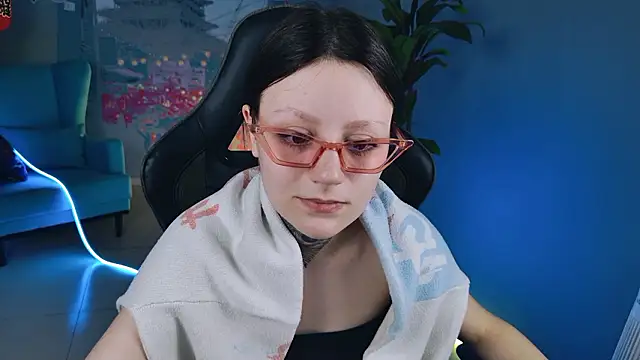 Snapshot of VeliraBraitberg chatting on 12-05-24, 03:17 VeliraBraitberg online show from 12-05-24, 03:17