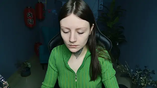 Snapshot of VeliraBraitberg chatting on 02-23-25, 05:01 VeliraBraitberg online show from 02-23-25, 05:01