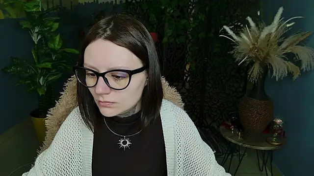 VeliraBraitberg online show from 05-17-26, 08:23