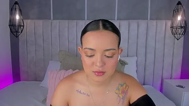 lea gray online show from 04-16-26, 07:14