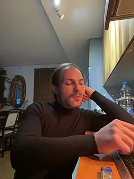 Adventurehotman online show from 12-20-24, 12:08