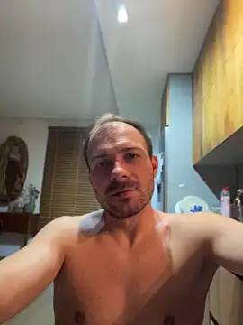 Adventurehotman online show from 04-25-26, 10:18