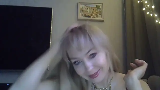 ZarinaSwift online show from 12-18-25, 04:51
