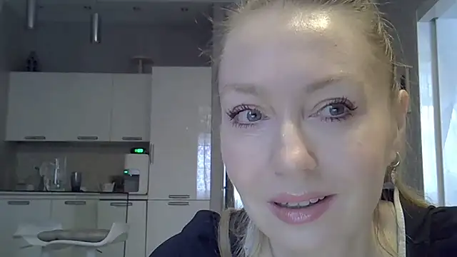 ZarinaSwift online show from 03-26-26, 05:13