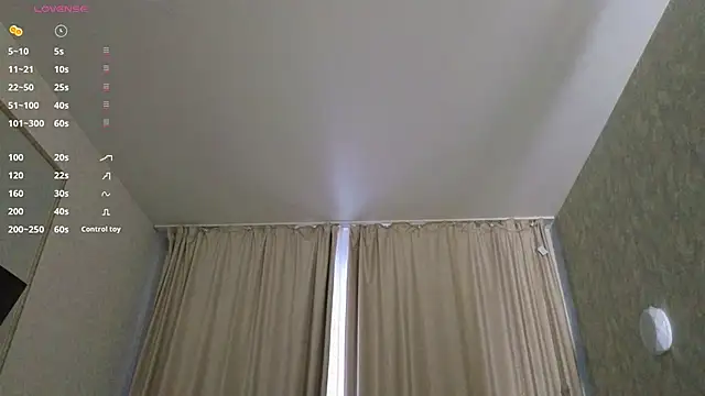 LaraSkinny online show from 12-18-25, 03:01