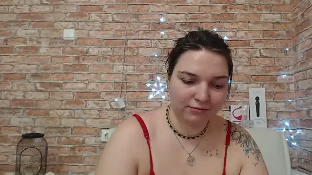 Amelia Kiss  online show from 10-22-25, 12:55