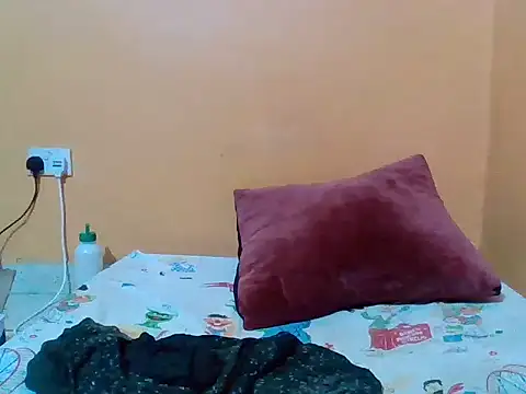 Snapshot of Prettyblackgal chatting on 10-11-25, 03:43 Prettyblackgal online show from 10-11-25, 03:43