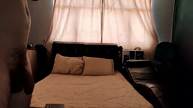 Alaia sam online show from 02-21-26, 03:46