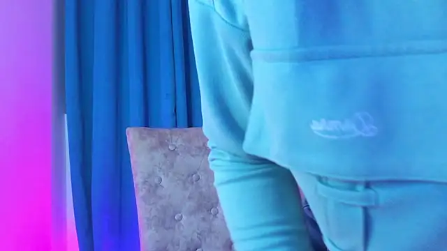 Camila Coxx online show from 01-08-25, 06:52