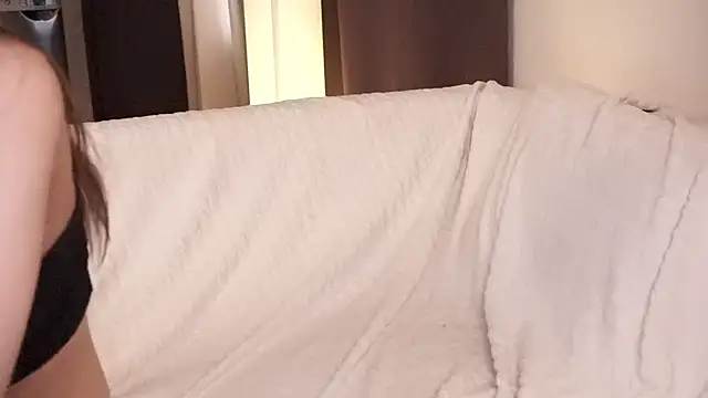 Snapshot of _pinkGold chatting on 02-22-25, 12:40  pinkGold online show from 02-22-25, 12:40