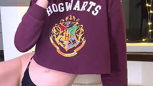 Snapshot of Missy_baby chatting on 12-29-24, 07:22 Missy baby online show from 12-29-24, 07:22