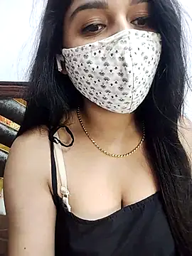 Snapshot of Gloie4u chatting on 02-13-25, 07:31 Gloie4u online show from 02-13-25, 07:31