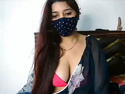 Snapshot of Gloie4u chatting on 11-03-25, 08:15 Gloie4u online show from 11-03-25, 08:15