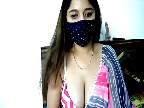 Gloie4u online show from 06-13-26, 12:47