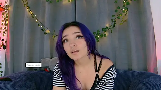 Snapshot of vayolett01_dakotta chatting on 01-17-26, 01:21 vayolett01 dakotta online show from 01-17-26, 01:21