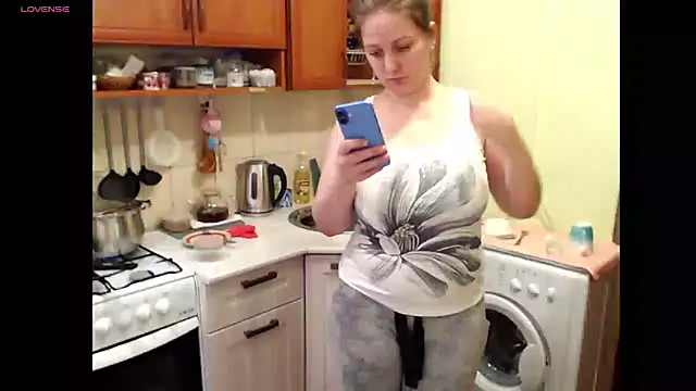 Snapshot of Sakura_Green chatting on 03-11-25, 02:40 Sakura Green online show from 03-11-25, 02:40