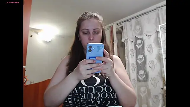 Snapshot of Sakura_Green chatting on 12-02-25, 03:40 Sakura Green online show from 12-02-25, 03:40