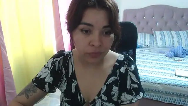 Snapshot of Ana_Bella91 chatting on 06-03-26, 06:46 Ana Bella91 online show from 06-03-26, 06:46