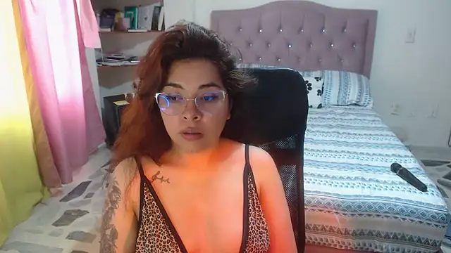 Snapshot of Ana_Bella91 chatting on 06-06-26, 06:34 Ana Bella91 online show from 06-06-26, 06:34