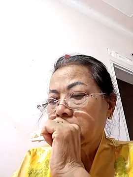 Hotestlove online show from 10-24-25, 01:29