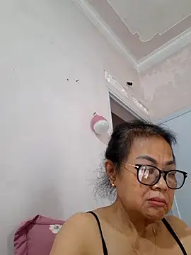 Hotestlove online show from 06-08-26, 11:38
