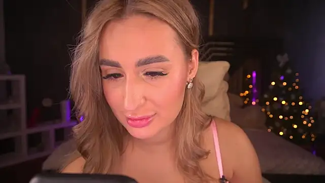 LiaBrazzerr online show from 12-29-24, 11:40