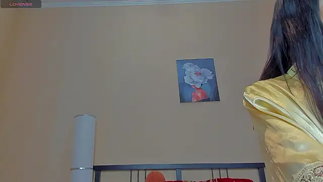 Snapshot of yourastral chatting on 12-08-24, 06:22 yourastral online show from 12-08-24, 06:22