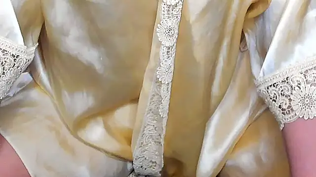 Snapshot of yourastral chatting on 02-08-25, 12:06 yourastral online show from 02-08-25, 12:06