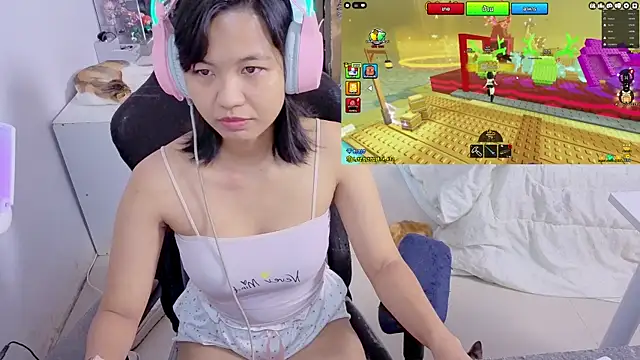 Snapshot of Kana_G chatting on 11-15-25, 08:11 Kana G online show from 11-15-25, 08:11