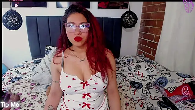 Snapshot of kyliejenner_hot chatting on 03-15-25, 02:46 kyliejenner hot online show from 03-15-25, 02:46