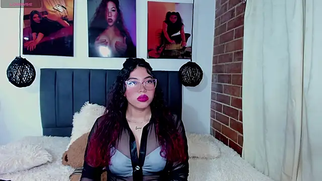 kyliejenner hot online show from 05-19-26, 02:51