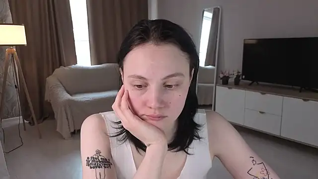 MaryCoopeer online show from 04-30-26, 05:36