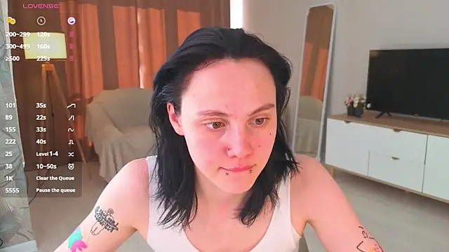 MaryCoopeer online show from 05-21-26, 05:03
