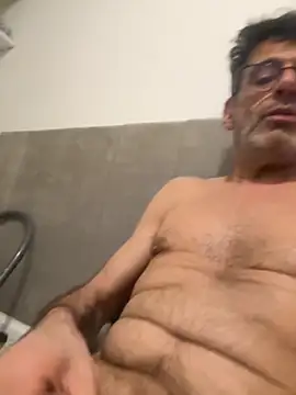 Snapshot of Jujojook chatting on 10-16-25, 11:28 Jujojook online show from 10-16-25, 11:28