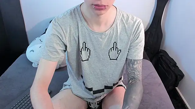 Snapshot of Aventure_Twinks chatting on 02-02-26, 09:46 Aventure Twinks online show from 02-02-26, 09:46