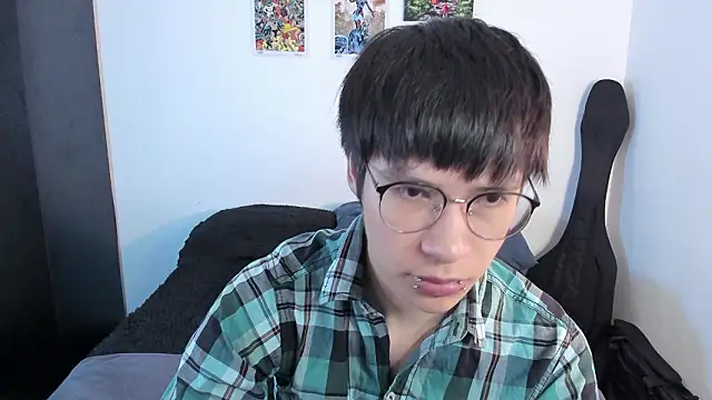 Snapshot of Aventure_Twinks chatting on 02-08-26, 03:43 Aventure Twinks online show from 02-08-26, 03:43