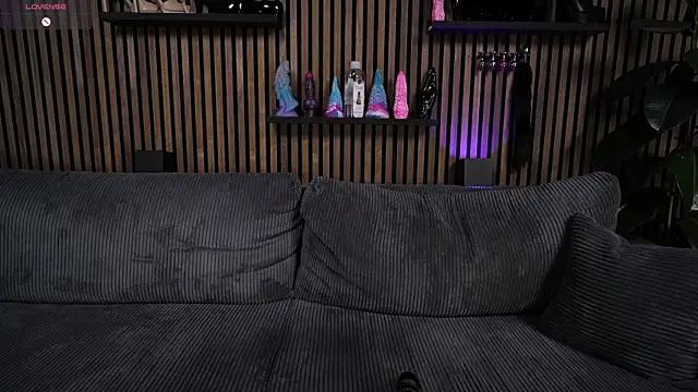 ClaraStylezZ online show from 04-26-26, 07:22