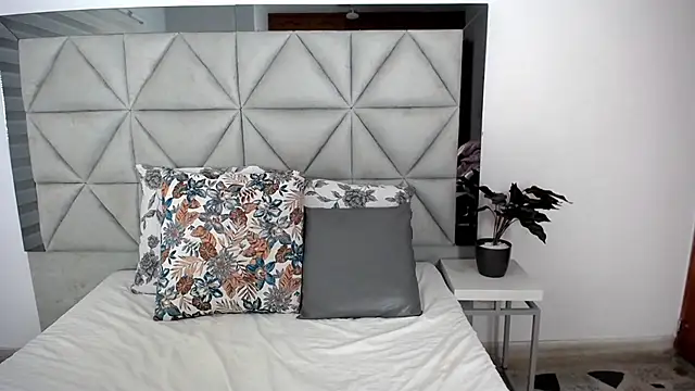 nina pons online show from 01-09-25, 12:14