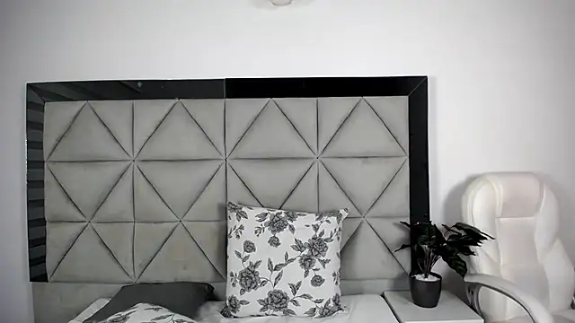 nina pons online show from 01-12-25, 12:07