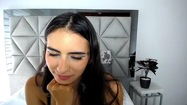 nina pons online show from 02-06-25, 08:34