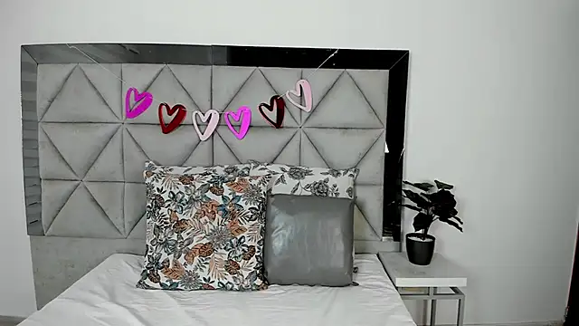 nina pons online show from 02-17-25, 09:52