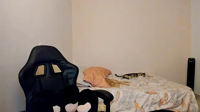 nina pons online show from 04-07-26, 12:11