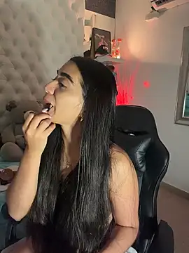 ZarahEvans online show from 02-10-26, 07:40