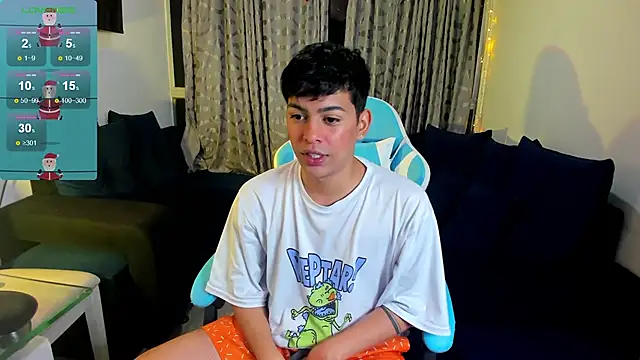 Snapshot of Franco_Rizzo_ chatting on 12-26-24, 12:36 Franco Rizzo online show from 12-26-24, 12:36